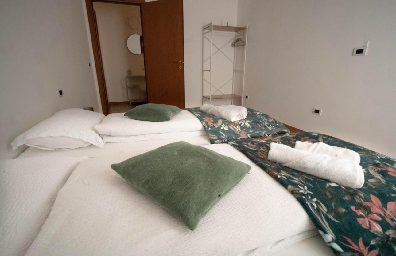 Ambra Apartment ตีราโน ภายนอก รูปภาพ